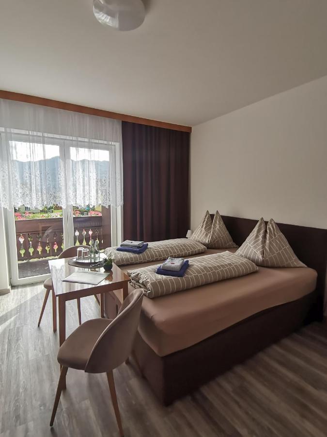 Haus Bergblick Fruehstueckspension Oberort Екстериор снимка