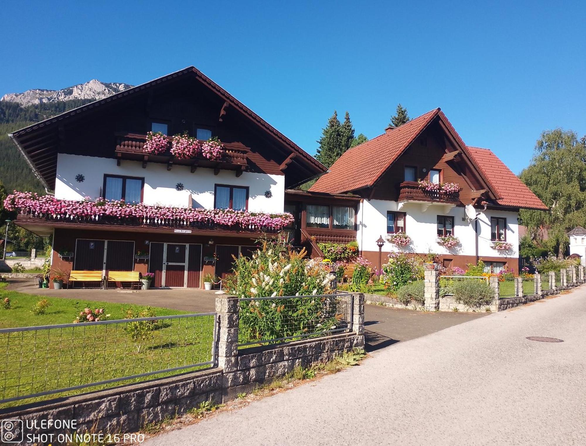 Haus Bergblick Fruehstueckspension Oberort Екстериор снимка